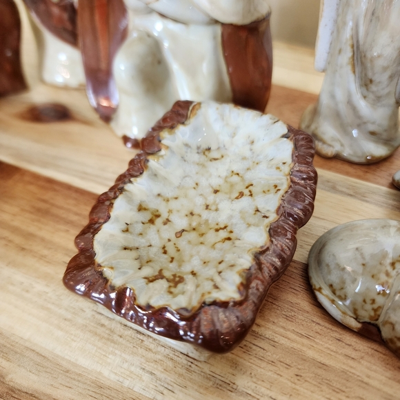 Glazed Ceramic Nativity Scene Set Rustic Minimalist Christmas Decor - Picture 5 of 14